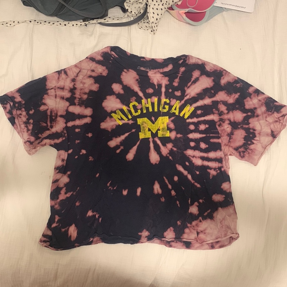 University of Michigan Retro Tie Die